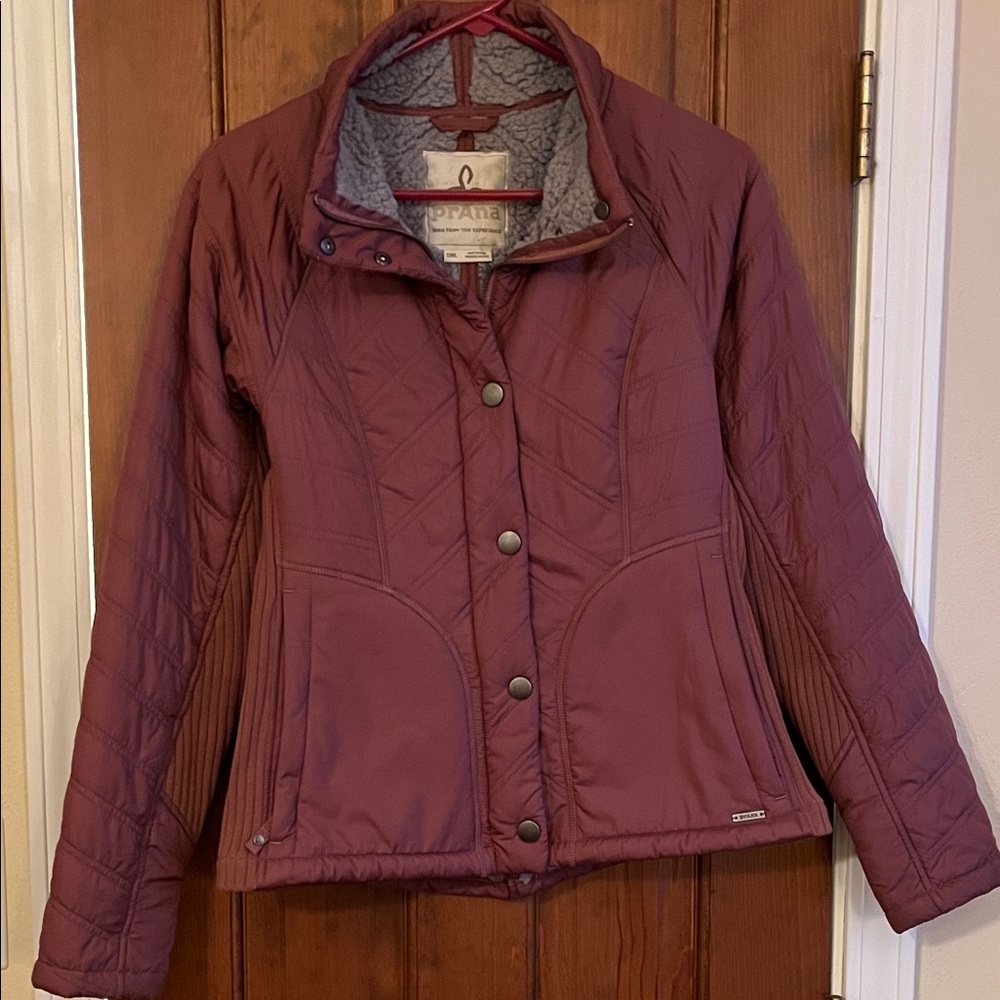 Women's Prana Quilted Jacket in Burgundy